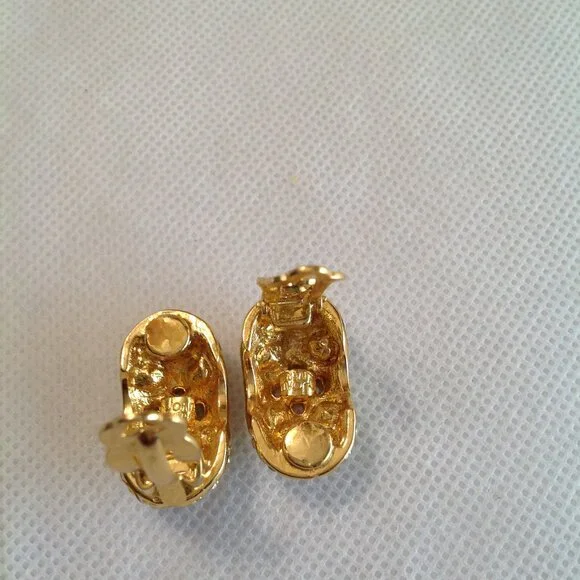 Vintage Joan Rivers Pave Rhinestone Gold Tone Clip On Earrings - Picture 6 of 6